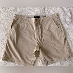 Mens NEW American Eagle khaki shorts